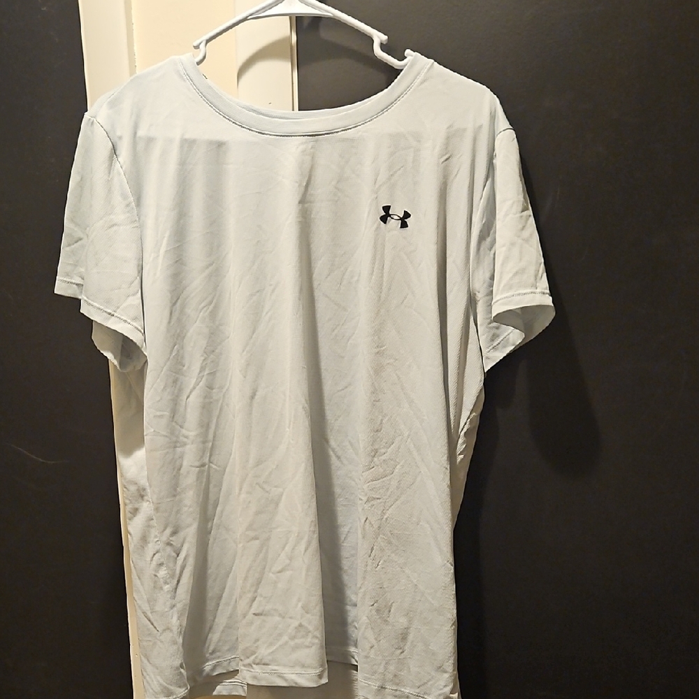 Under Armour Light Gray Short Sleeve Tee